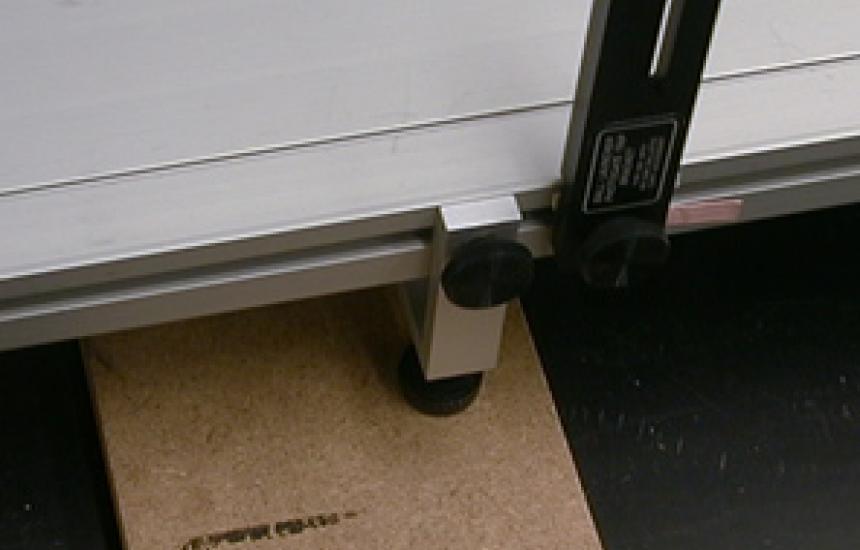 A block can be placed under the track 'feet' to accelerate the cart.